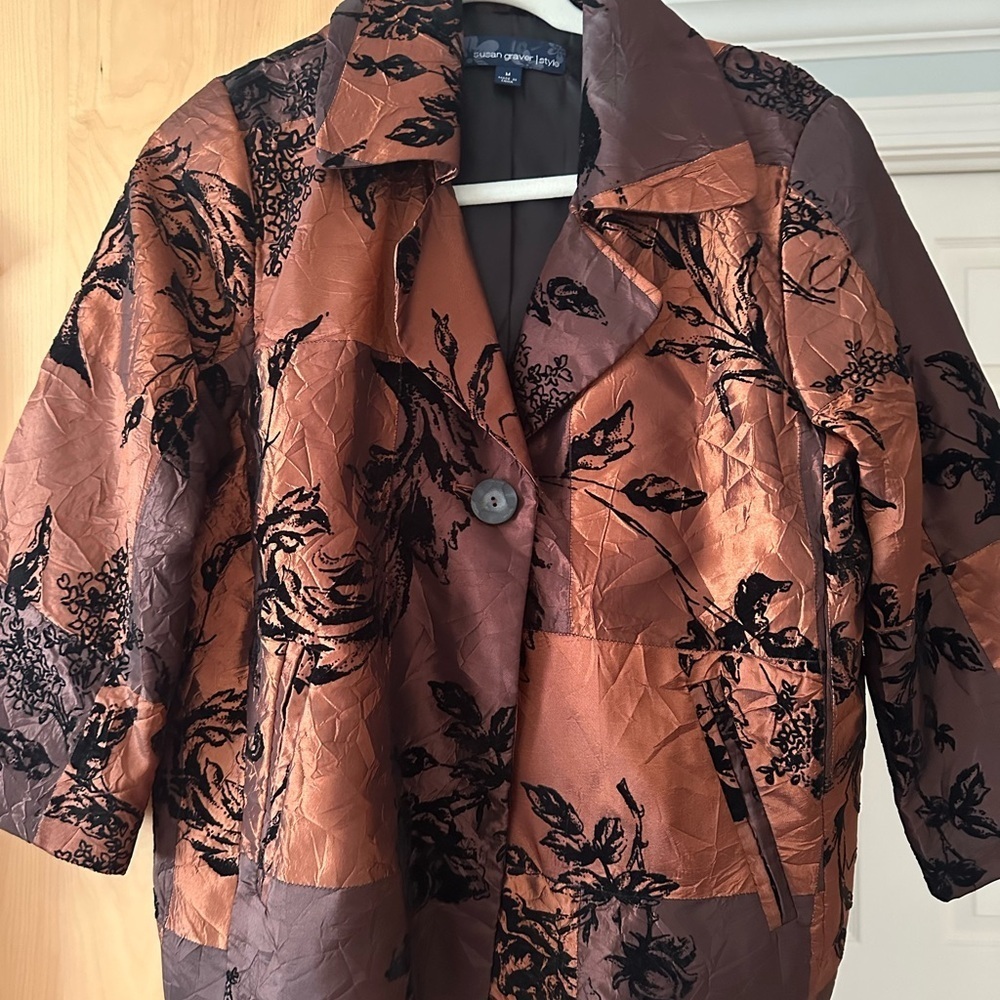 Susan Graver  Brown Floral Women's Blazer size medium. Crushed silk look